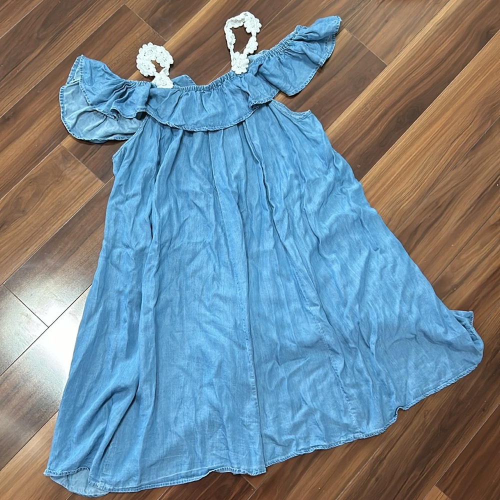 Size 2 / 2X Torrid off the shoulder trapeze light denim dress